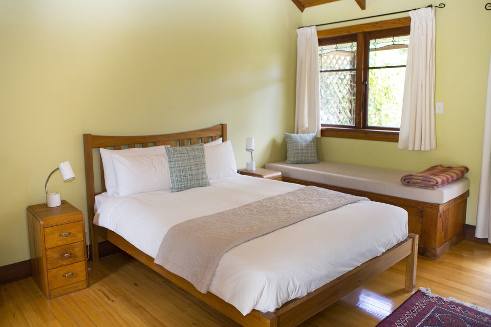 The Church Accommodation Hahei Bagian luar foto