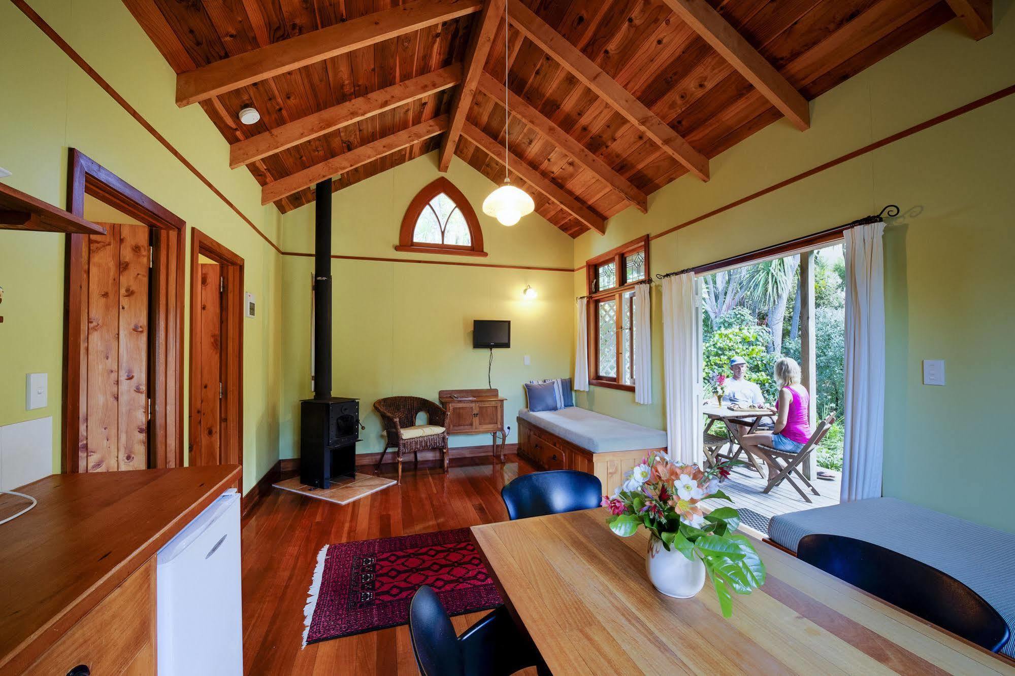 The Church Accommodation Hahei Bagian luar foto