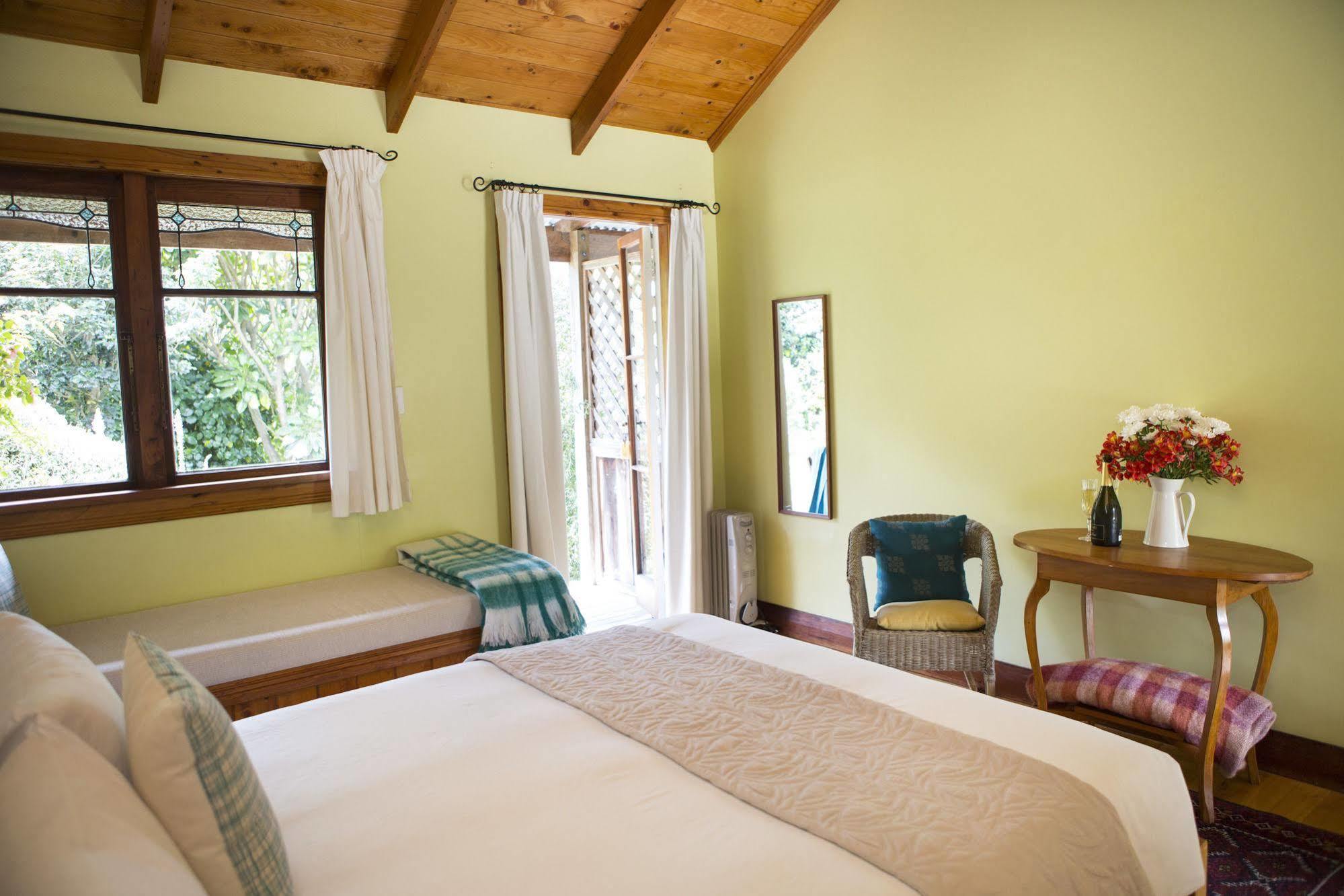 The Church Accommodation Hahei Bagian luar foto